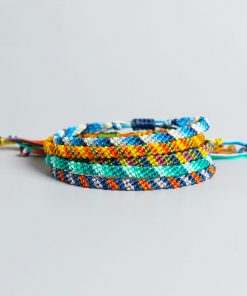 Bracelets d'amitié en macramé
